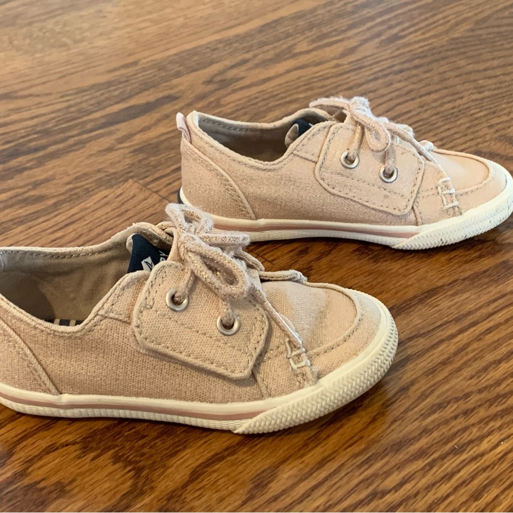 Sperry | Light Pink Shoes with Velcro Opening for Easy On/Off - Picture 4 of 5